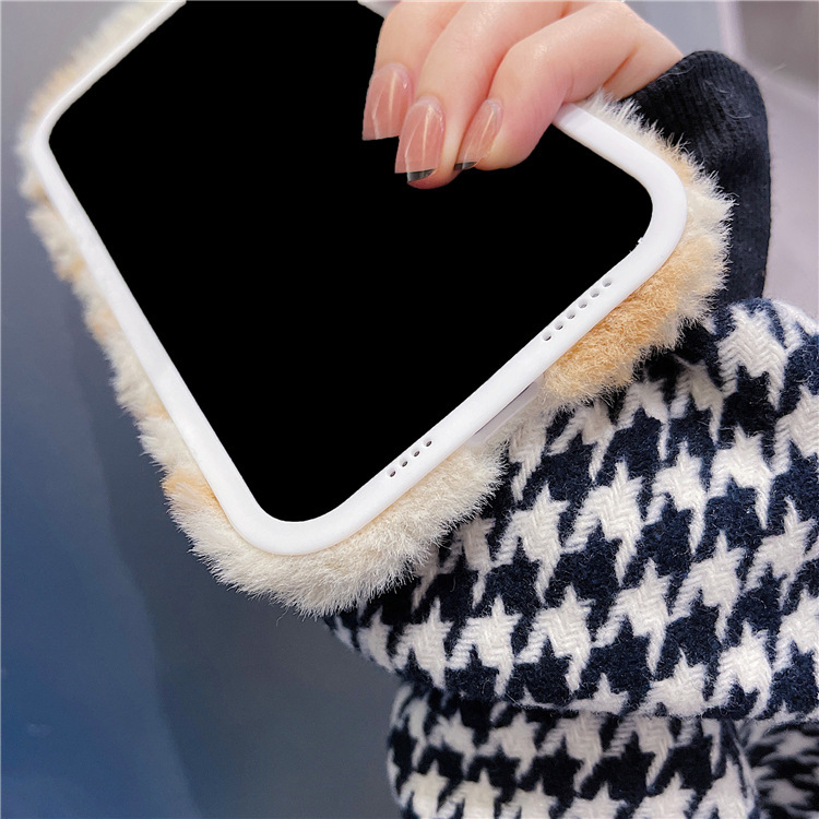 Plush Tiger Pattern All-inclusive Phone Case - Image 6